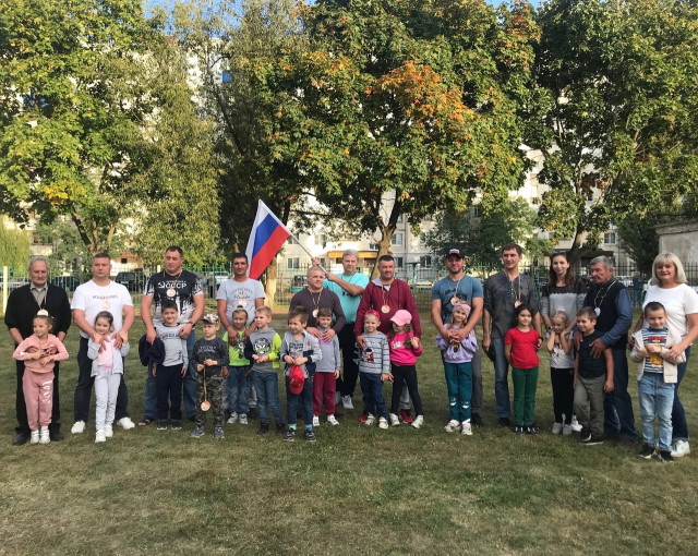 Спортивный праздник "День Отца" Спортивный праздник "День Отца".